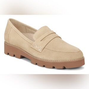 VIONIC CHERYL II SUEDE LEATHER LOAFERS IN SAND 9.5